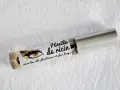 Flacon d'huile de ricin pour des cils plus beaux et plus longs.