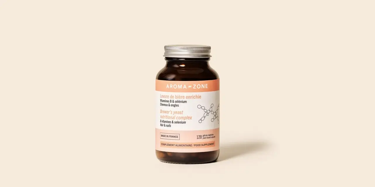 Complément alimentaire Aroma-Zone à base de levure de bière enrichie, vitamines B et sélénium, pour les cheveux et ongles. Découvrez les vitamine b12 bienfaits.