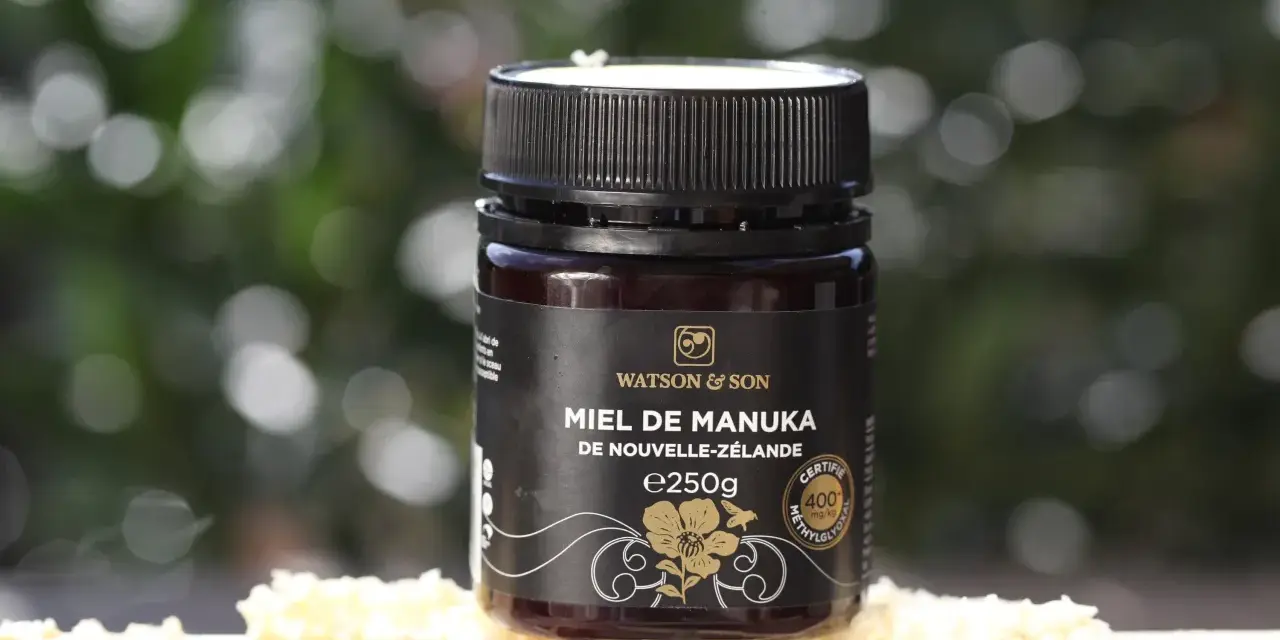 Bocal de miel de Manuka Watson & Son, certifié 400 mg/kg de méthylglyoxal. Ce miel de Nouvelle-Zélande est réputé pour ses 18 bienfaits.