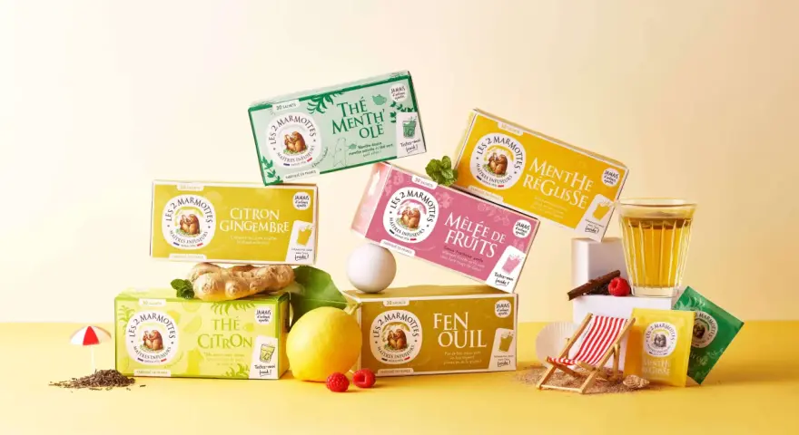 Boîtes de thés et infusions à froid Les 2 Marmottes : Menthe Ole, Citron Gingembre, Menthe Réglisse, Mélée de Fruits, Thé Citron, Fenouil.
